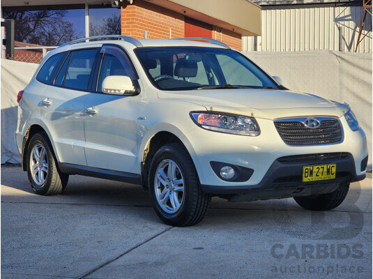 4/2010 Hyundai Santa Fe Elite CRDi (4x4) CM MY10 4d Wagon White 2.2L