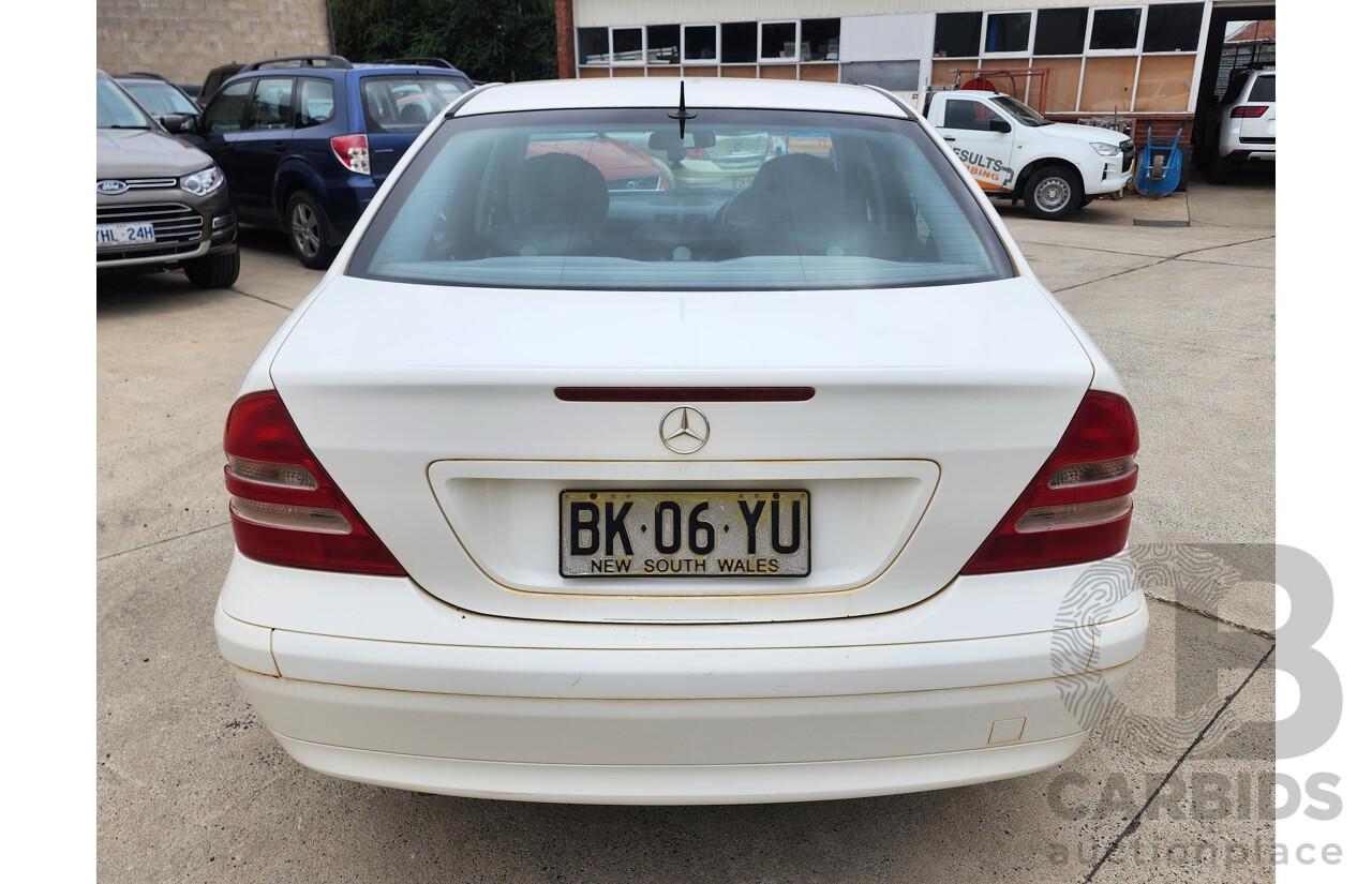 12/2001 Mercedes-Benz C180 Classic W203 4d Sedan White 2.0L