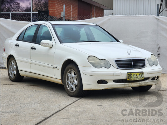 12/2001 Mercedes-Benz C180 Classic W203 4d Sedan White 2.0L