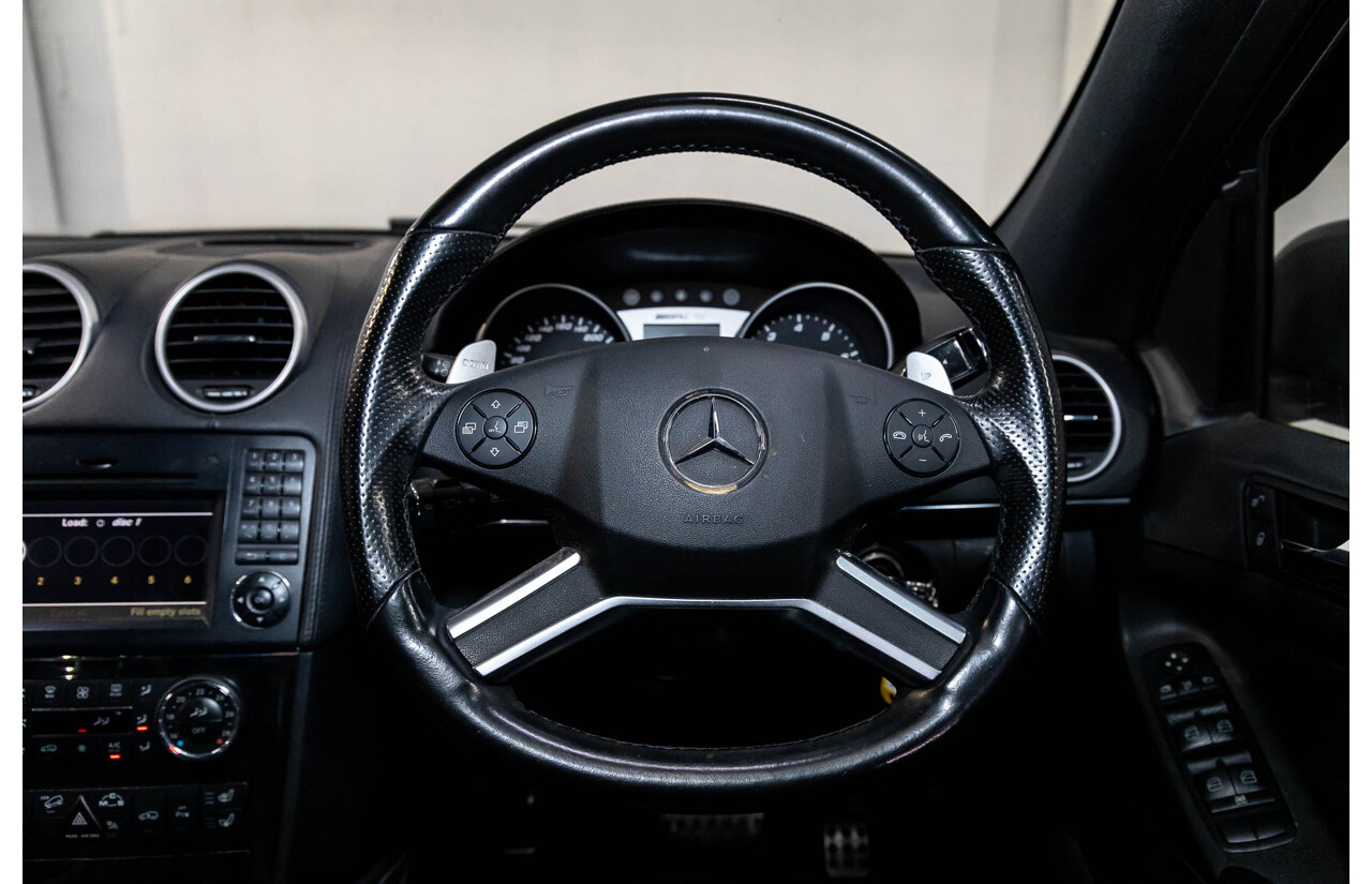12/2010 Mercedes-Benz ML 63 AMG (4x4) W164 09 UPGRADE 4d Wagon Palladium Silver Metallic V8 6.2L
