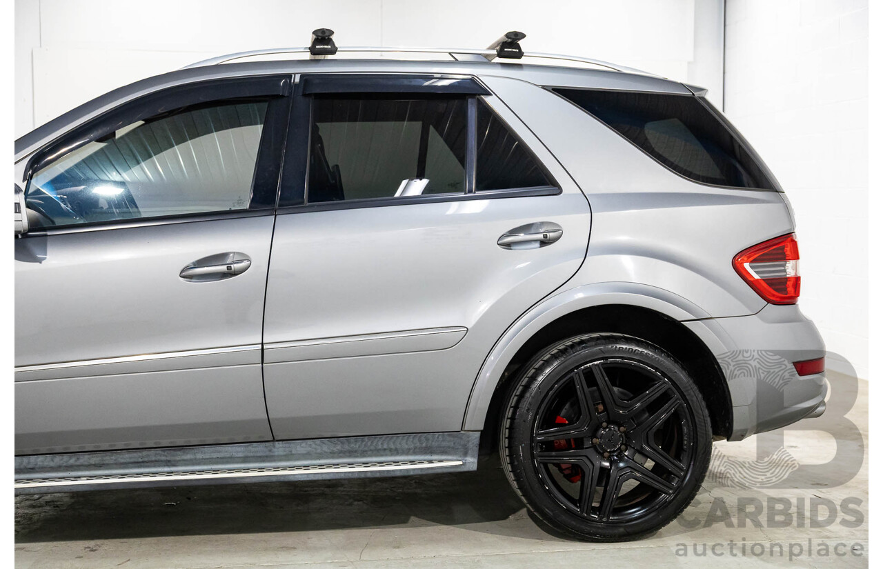 12/2010 Mercedes-Benz ML 63 AMG (4x4) W164 09 UPGRADE 4d Wagon Palladium Silver Metallic V8 6.2L