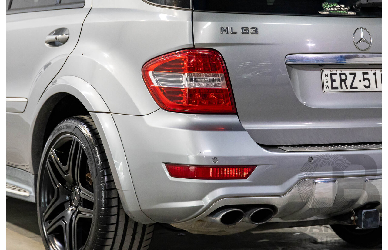 12/2010 Mercedes-Benz ML 63 AMG (4x4) W164 09 UPGRADE 4d Wagon Palladium Silver Metallic V8 6.2L
