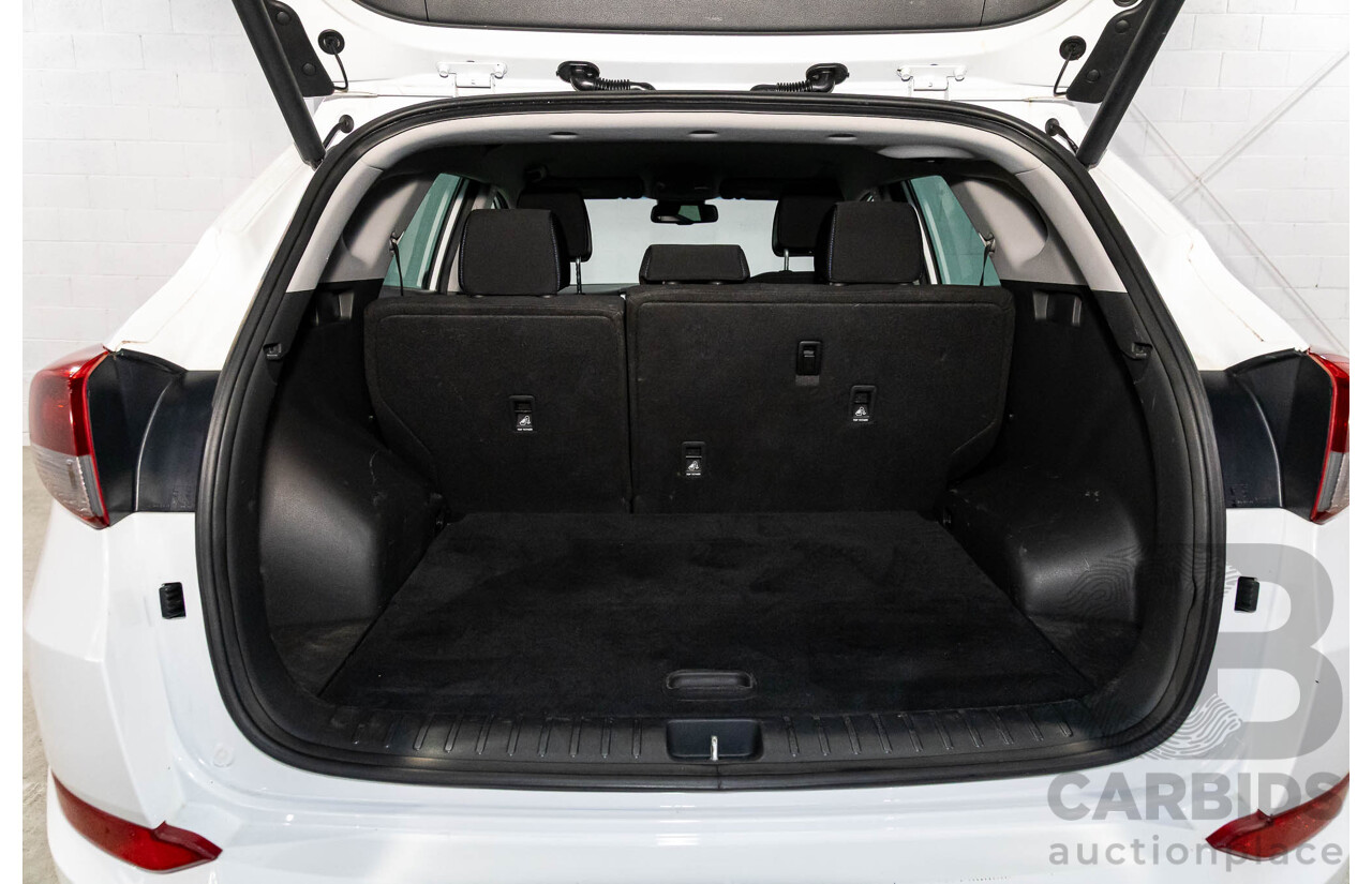 03/2016 Hyundai Tucson Elite R-Series (AWD) TLE 4d Wagon Polar White Turbo Diesel 2.0L