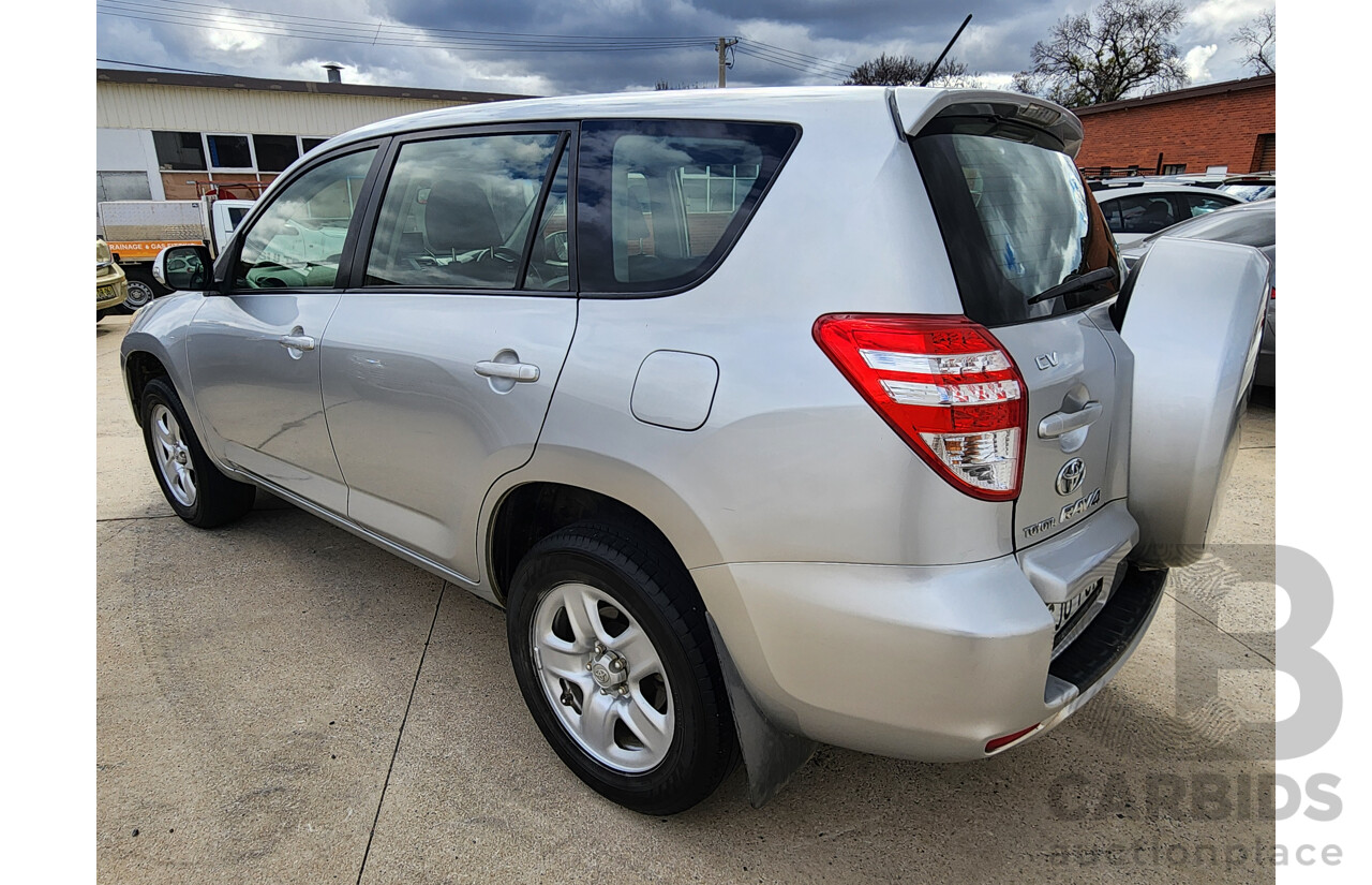 8/2012 Toyota Rav4 CV (2wd) ACA38R 4d Wagon Silver 2.4L