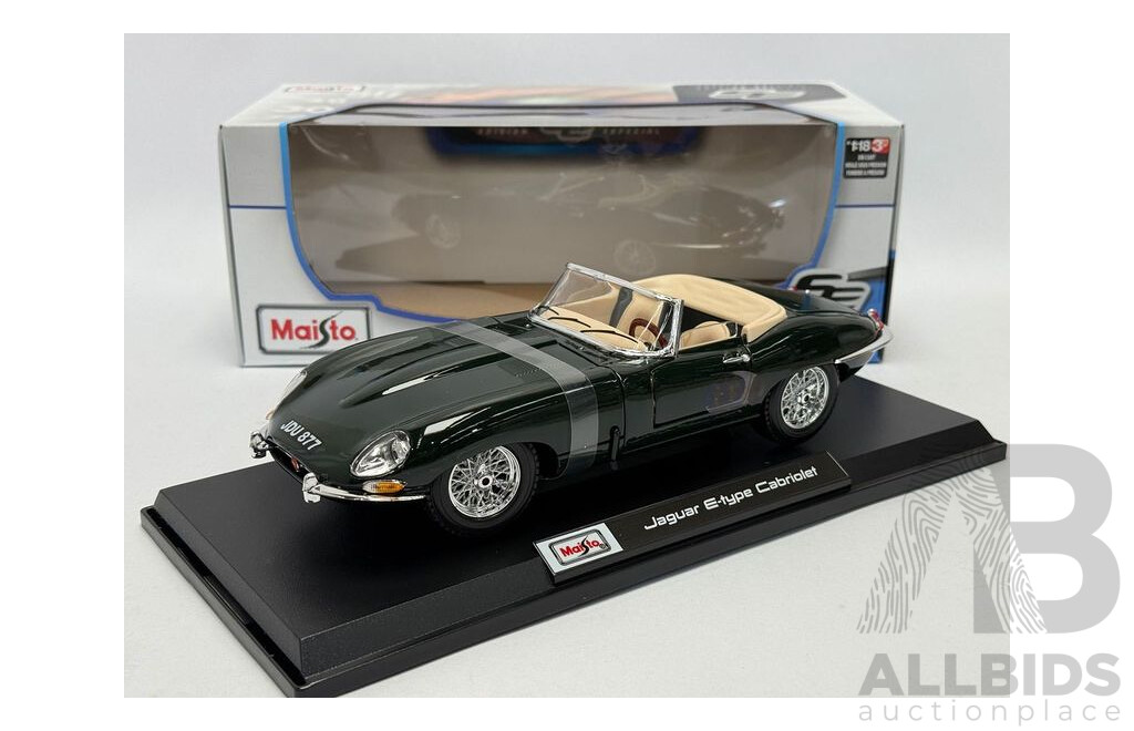 Maisto 1961 Jaguar E-Type Convertible British Racing Green 1:18 Scale Model Car - New