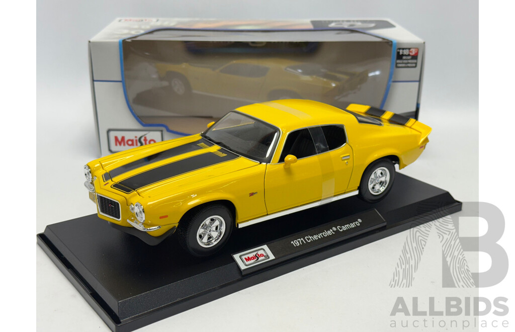 Maisto 1971 Chevrolet Camaro Yellow W Black Stripes 1:18 Scale Model Car - New