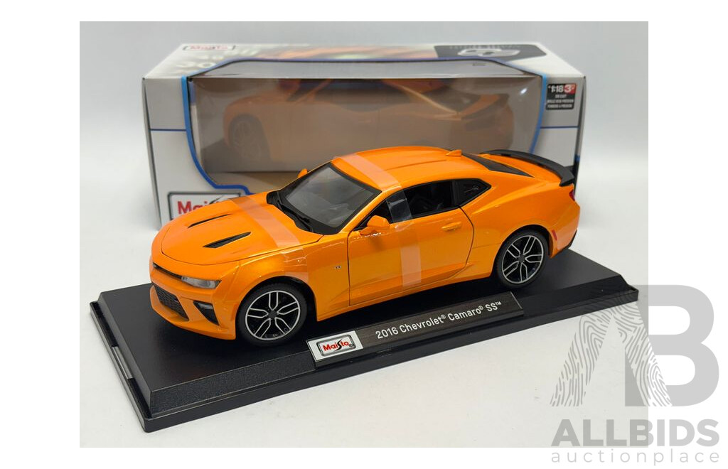 Maisto 2016 Chevrolet Camaro SS Orange 1:18 Scale Model Car - New