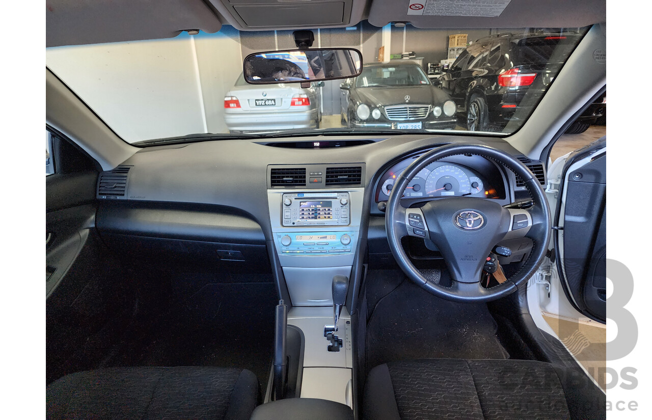 4/2010 Toyota Camry Touring SE ACV40R 09 UPGRADE 4d Sedan White 2.4L