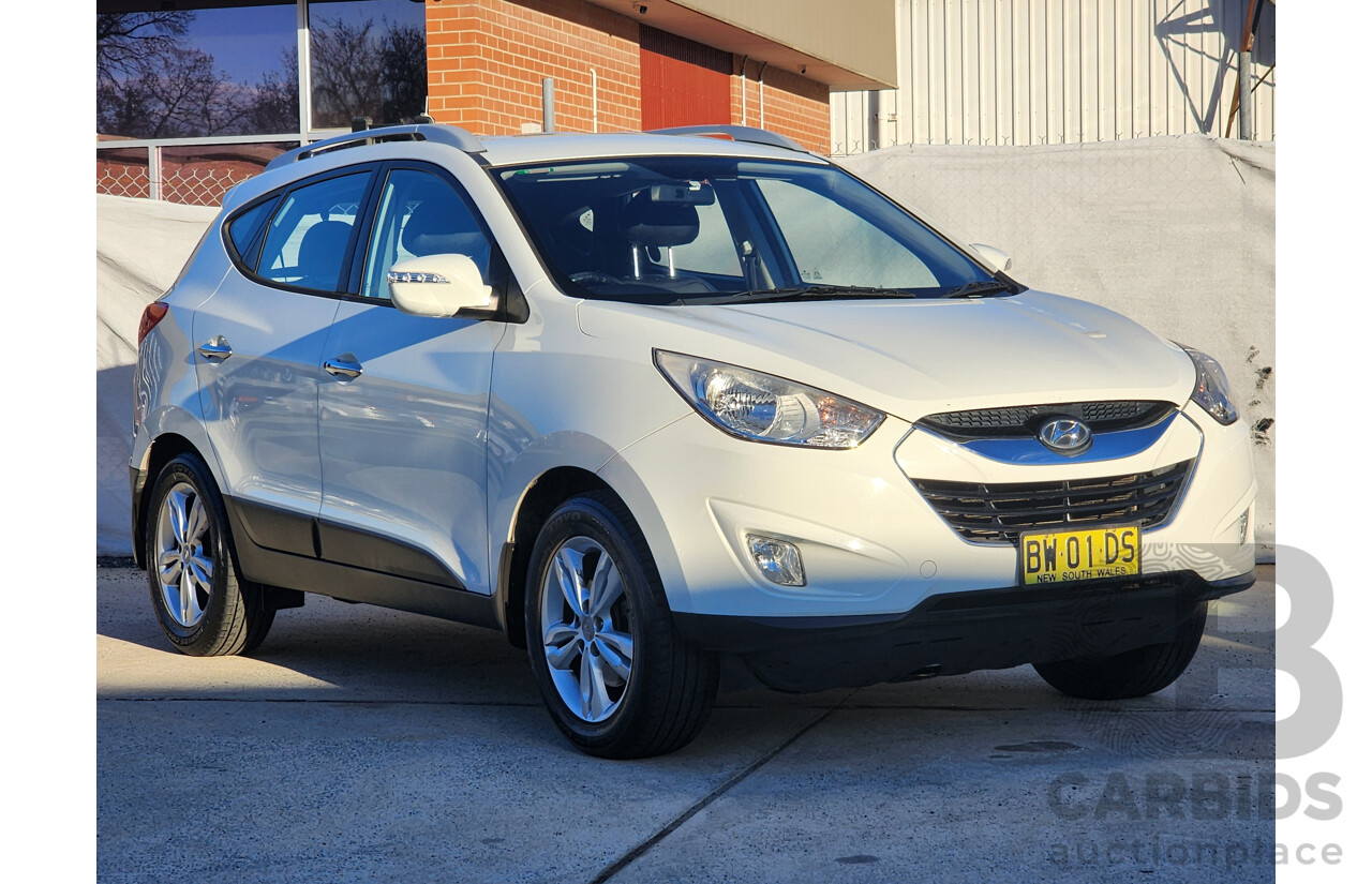 6/2011 Hyundai Ix35 Elite (awd) LM MY11 4d Wagon White 2.4L