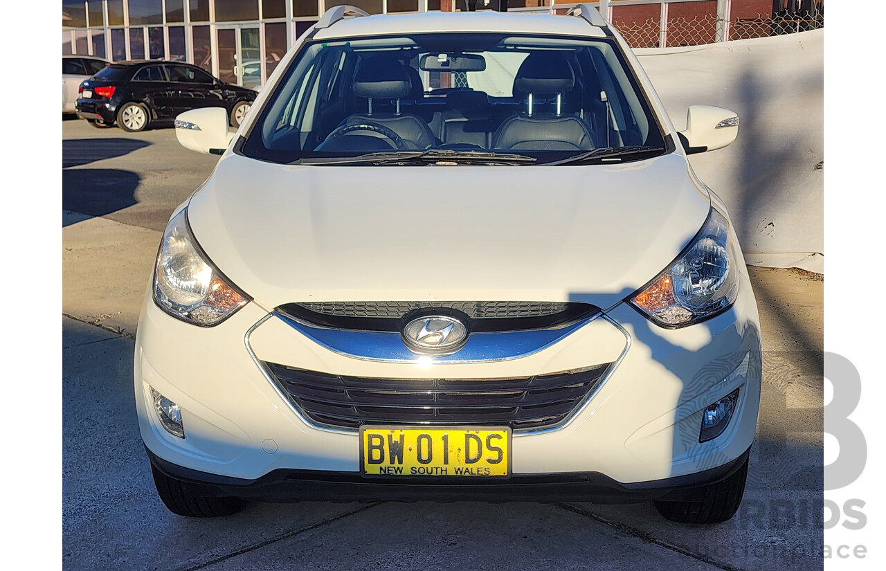 6/2011 Hyundai Ix35 Elite (awd) LM MY11 4d Wagon White 2.4L