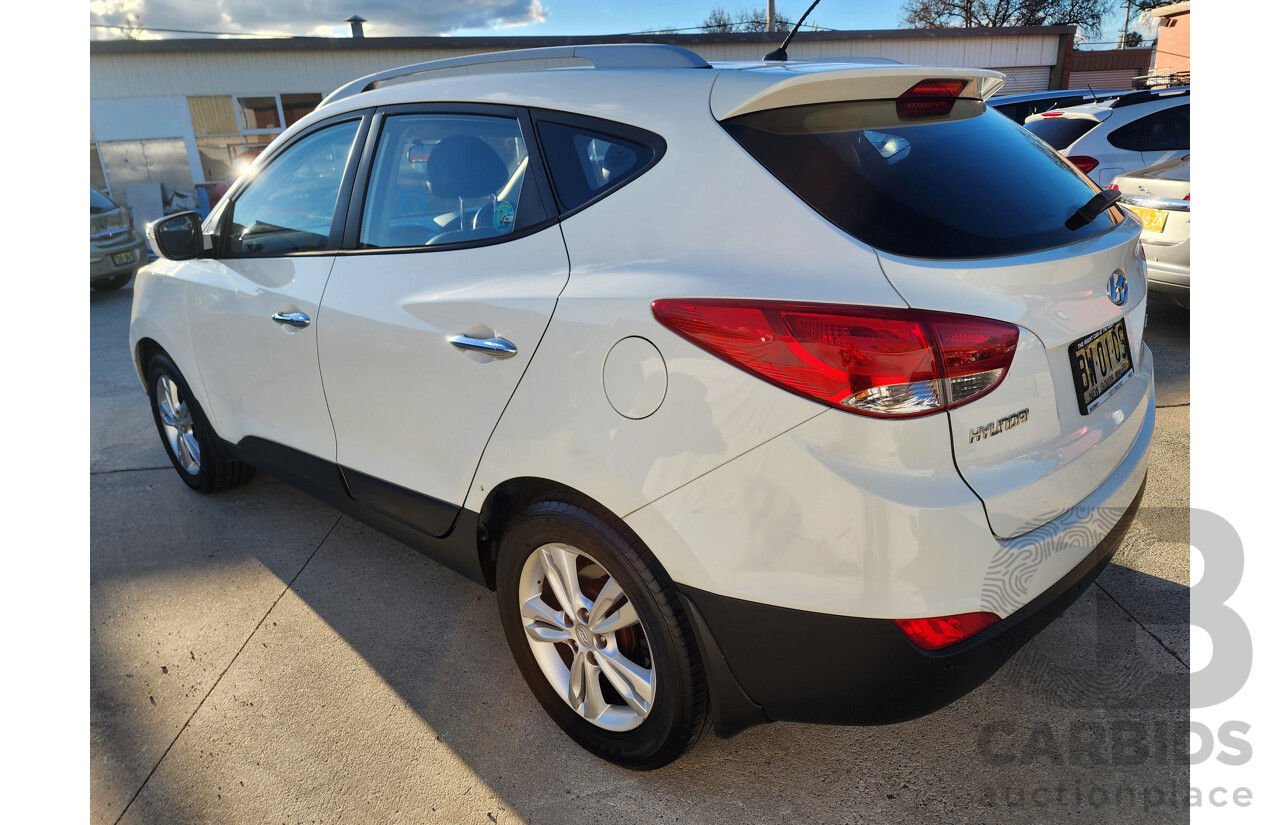 6/2011 Hyundai Ix35 Elite (awd) LM MY11 4d Wagon White 2.4L