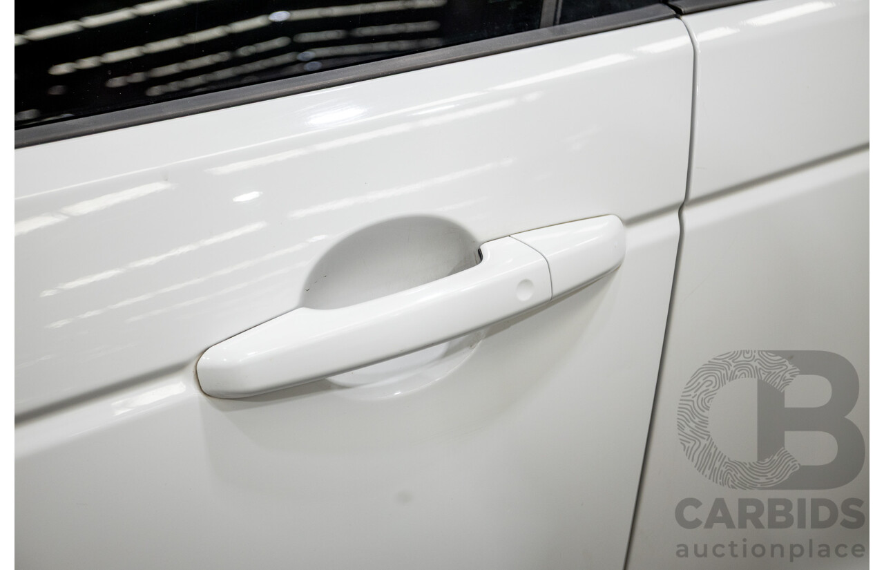 03/2016 Land Rover Discovery Sport TD4 HSE AWD LC MY16.5 4D Wagon Fuji White 2.2L - 7 Seats