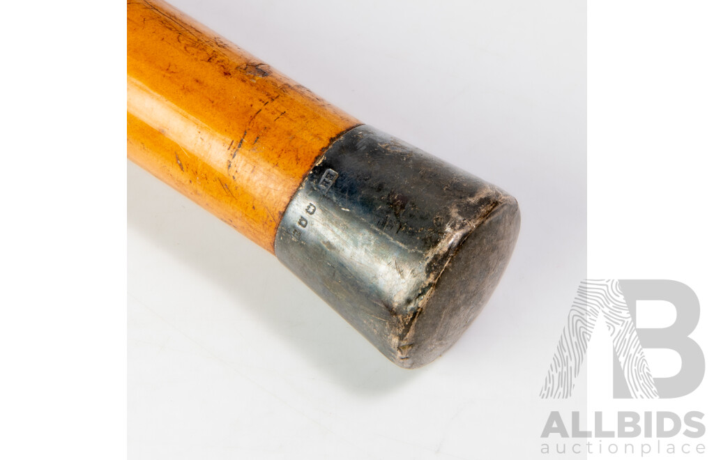 Antique Wooden Walking Cane with Sterling Silver Top, London 1922