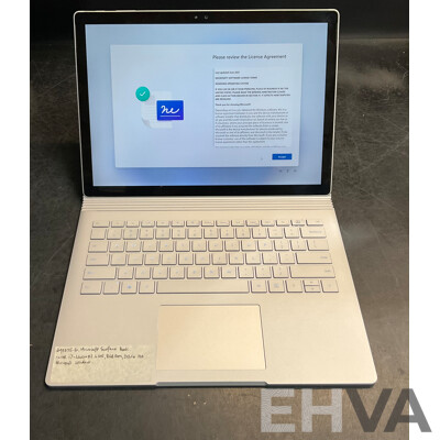 Microsoft Surface Book/ I7/ 8GB RAM/ 256GB SSD