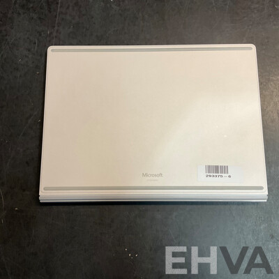 Microsoft Surface Book/ I7/ 8GB RAM/ 256GB SSD