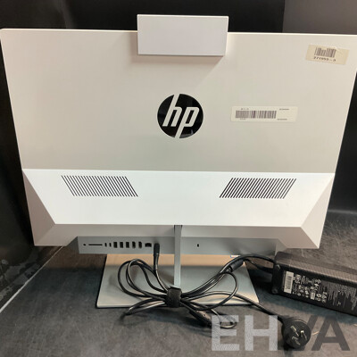 HP All in One 24 Inch / I5/ 8GB RAM/ 512GB SSD Desk Top