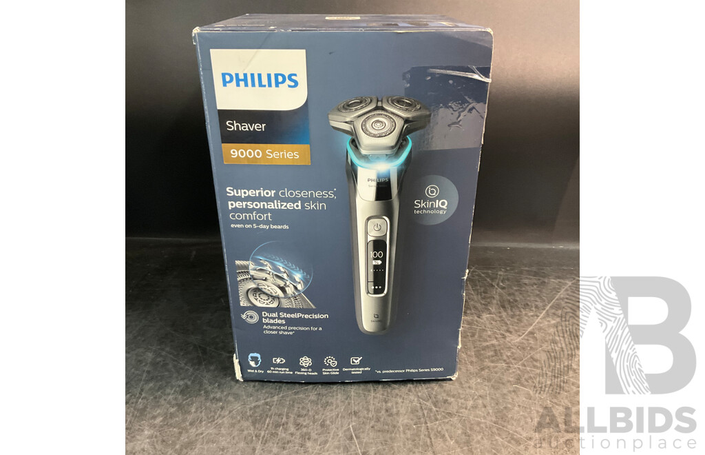 PHILIPS 9000 Series Shaver - ORP$ 449