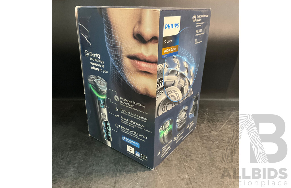 PHILIPS 9000 Series Shaver - ORP$ 449