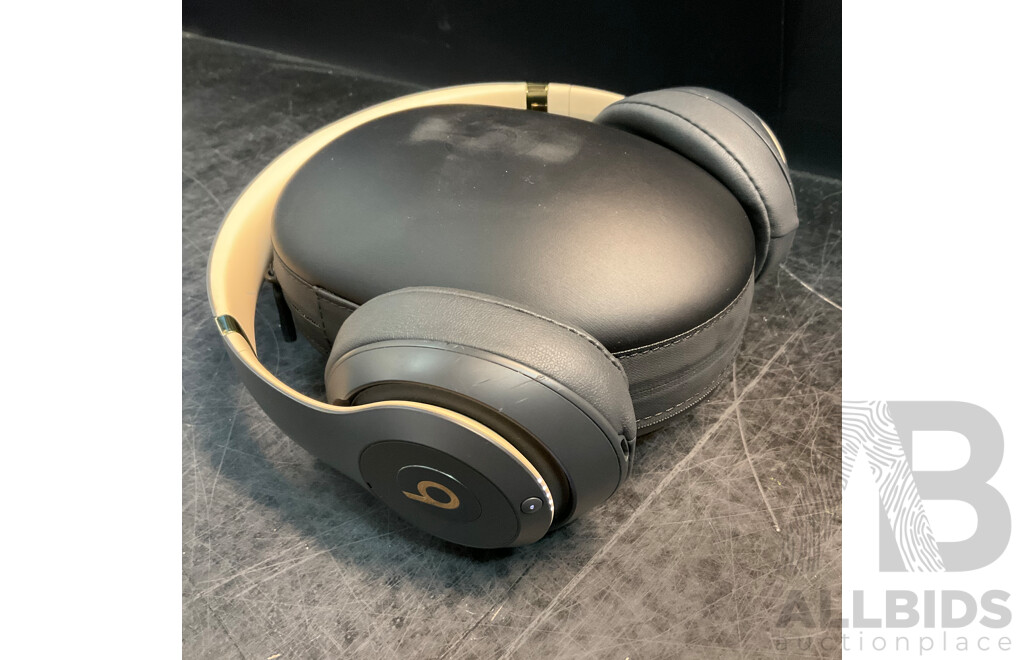 BEATS Studio3 Headphone