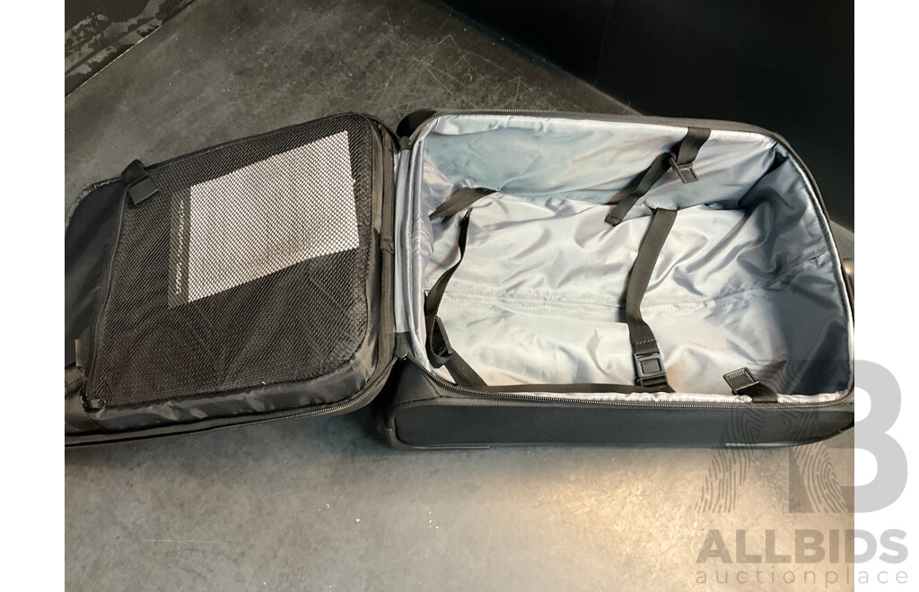 LENOVO ThinkPad Professional Roller Case