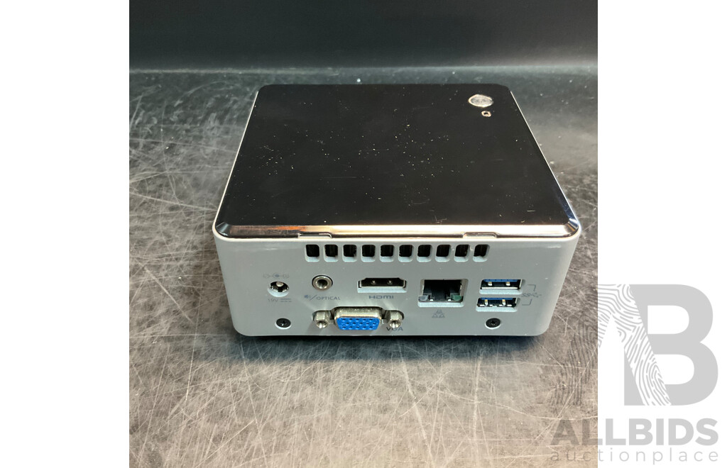 INTEL NUC Mini PC 8GB RAM 250G SSD