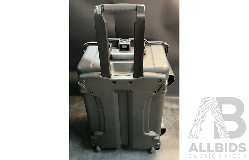 NANUK 960 - Case with Cubed Foam (Black)
