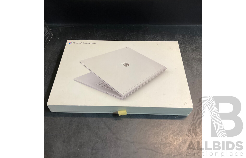 Spare and Repair - 4 Laptop Included Apple & Lenovo and 1x Beast Headphone