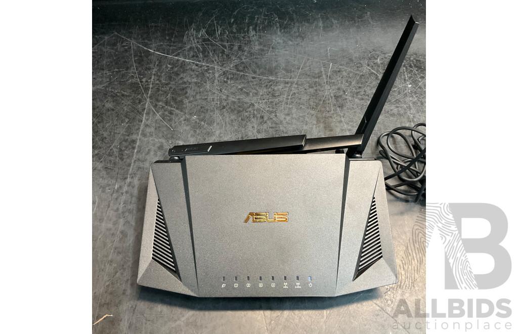 ASUS AX3000 Dual Band Wi-Fi Router & CORSAIR RGB Wireless Mouse & BOSE Charging Cradle - Lot of 3