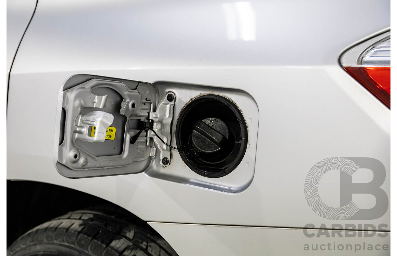 9/2009 Toyota Kluger KX-R (4x4) 7 Seat GSU45R 4d Wagon Silver Pearl V6 3.5L - 7 Seater