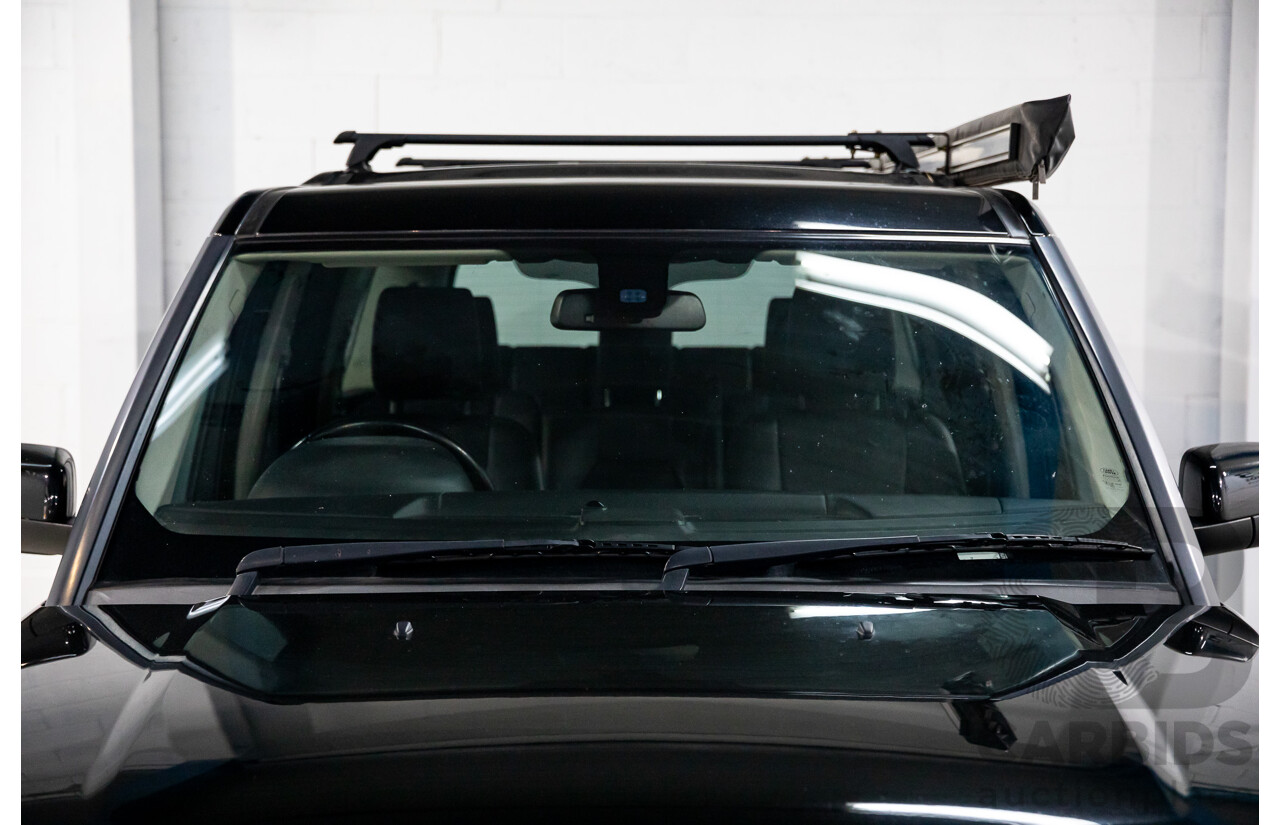 10/2010 Land Rover Discovery 4 2.7 TdV6 MY10 4d Wagon Santorini Black Metallic Turbo Diesel 2.7L
