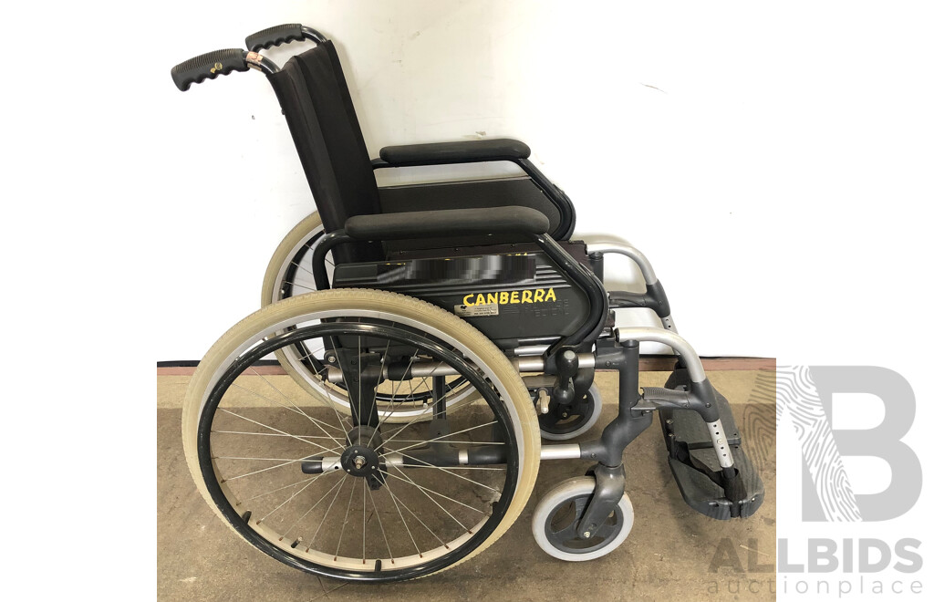 Sunrise Medical Breezy Ultrlight 305 Folding Wheelchair