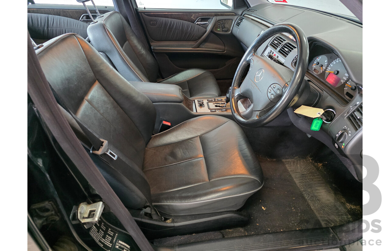 11/2001 Mercedes-Benz E430 Avantgarde W210 4d Sedan Green 4.3L