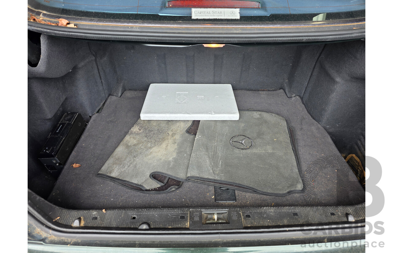 11/2001 Mercedes-Benz E430 Avantgarde W210 4d Sedan Green 4.3L