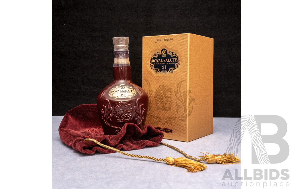 Royal Salute 21yr Old the Ruby Flagon Blended Scotch Whiskey in Presentation Box