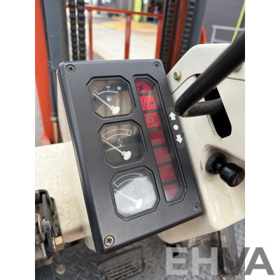 Nissan 1/1990 Counterbalance Forklift