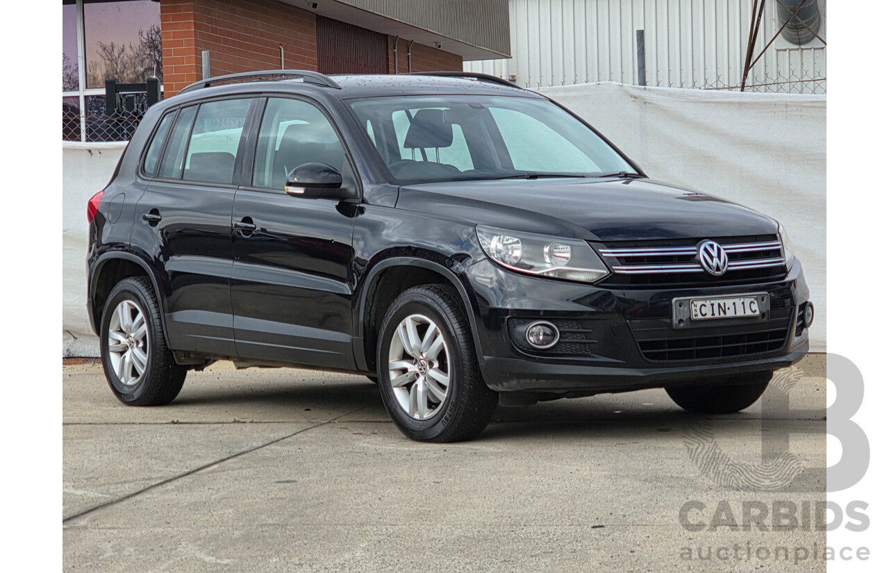 10/2011 Volkswagen Tiguan 103 TDI 5NC MY11 4d Wagon Black 2.0L