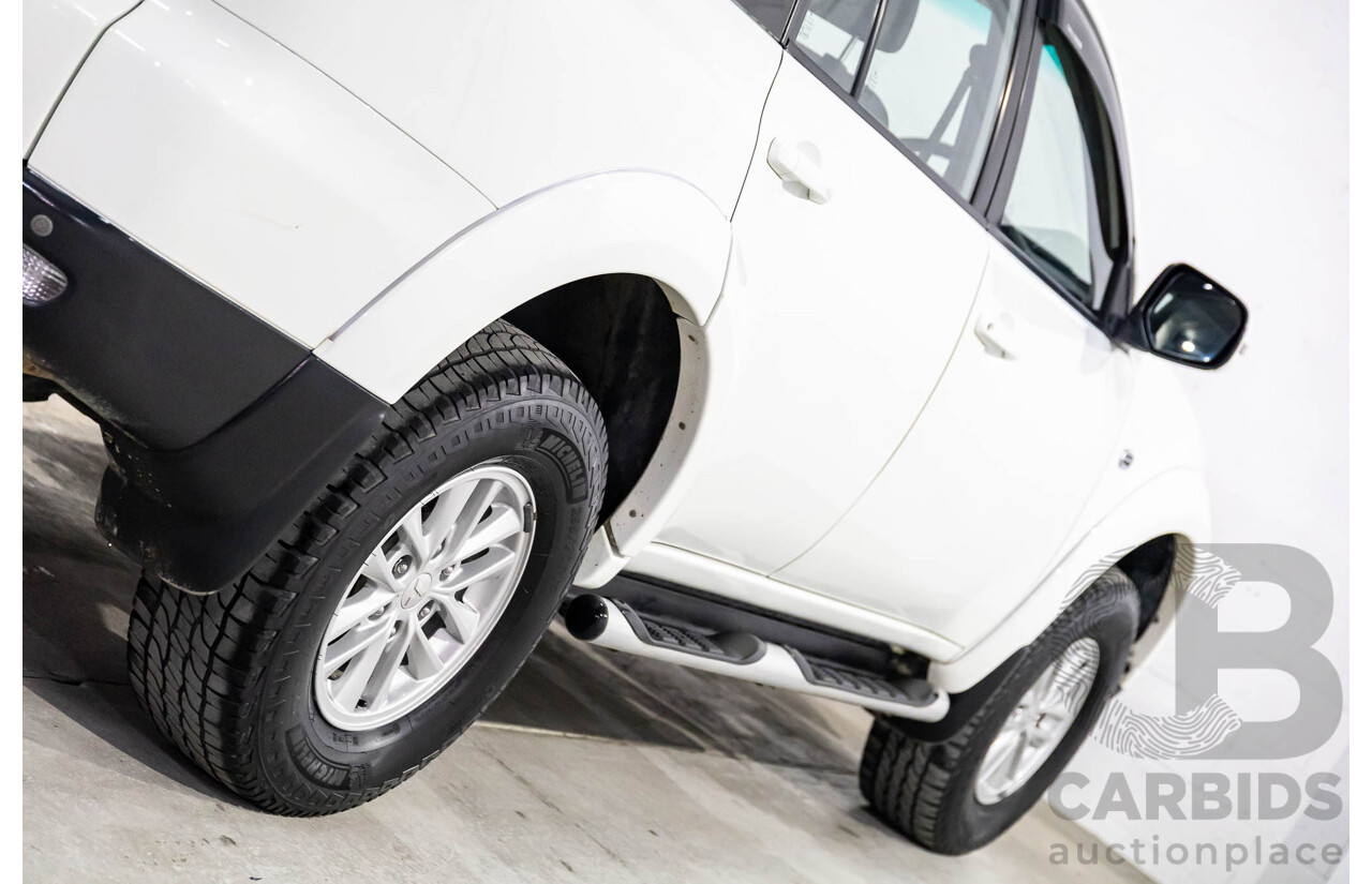 11/2015 Mitsubishi Challenger (4x4) PC MY14 4d Wagon Solid White Turbo Diesel 2.5L