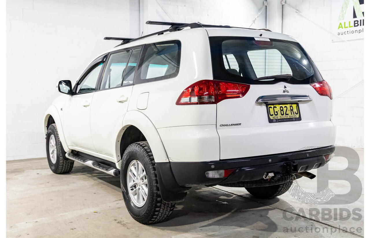 11/2015 Mitsubishi Challenger (4x4) PC MY14 4d Wagon Solid White Turbo Diesel 2.5L