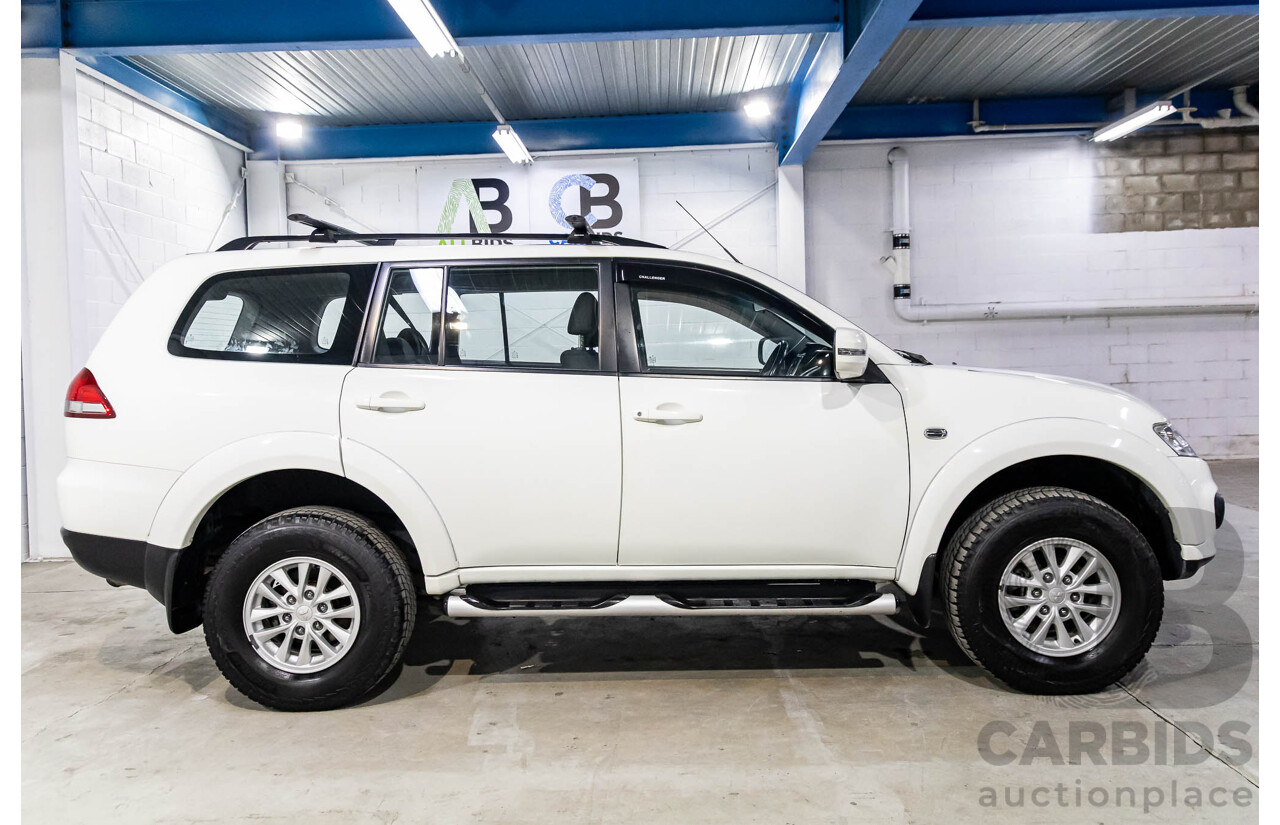 11/2015 Mitsubishi Challenger (4x4) PC MY14 4d Wagon Solid White Turbo Diesel 2.5L