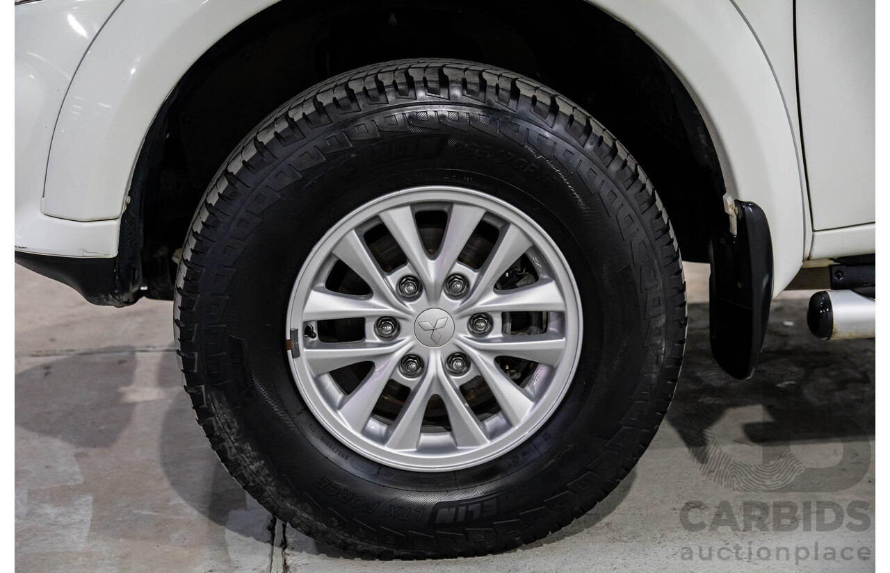 11/2015 Mitsubishi Challenger (4x4) PC MY14 4d Wagon Solid White Turbo Diesel 2.5L