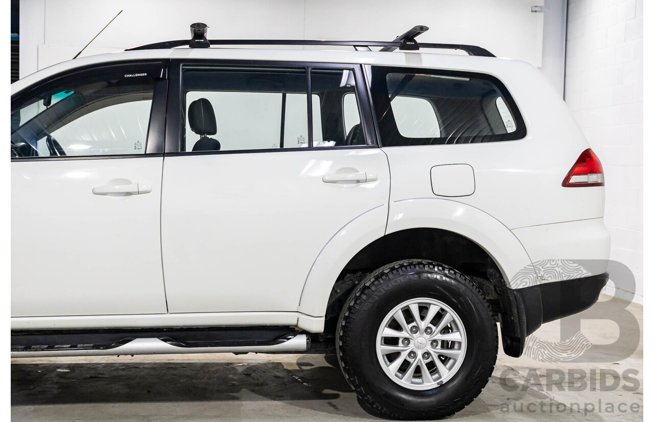 11/2015 Mitsubishi Challenger (4x4) PC MY14 4d Wagon Solid White Turbo Diesel 2.5L