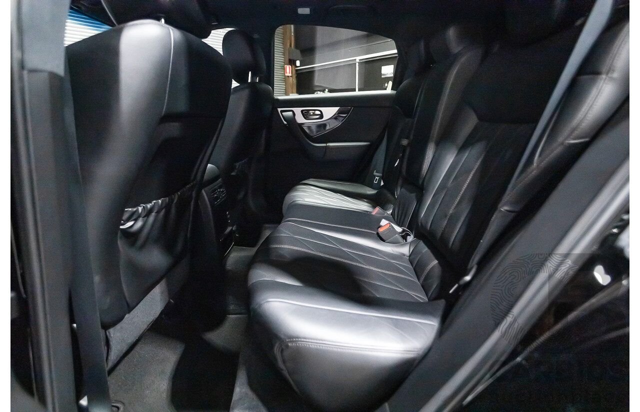 10/2016 Infiniti QX70 3.0D S Premium (AWD) 4d Wagon Obsidian Black Metallic Turbo Diesel V6 3.0L