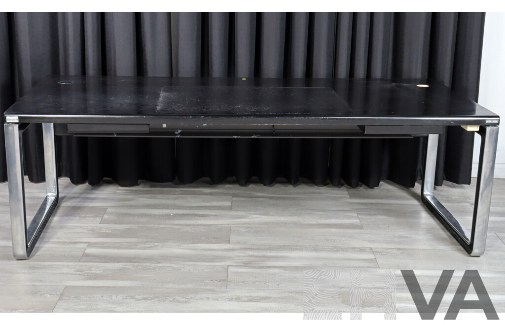 Tecno T333 Desk by Eugenio Gerli and Osvaldo Borsani