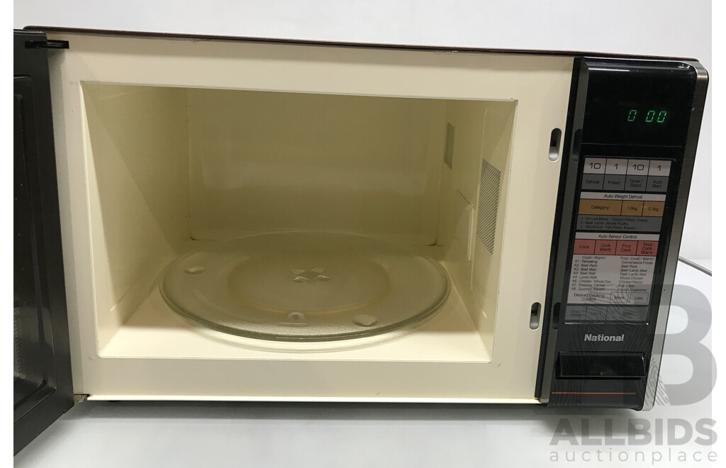 National (NN-7806) Microwave Oven