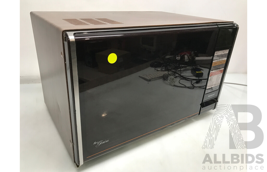 National (NN-7806) Microwave Oven