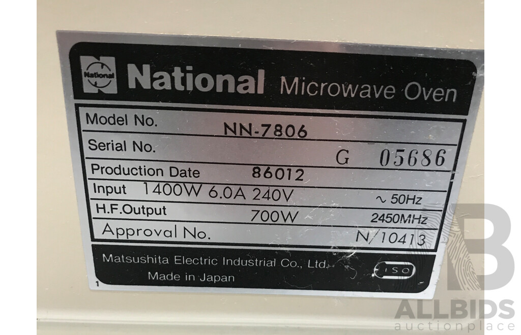 National (NN-7806) Microwave Oven