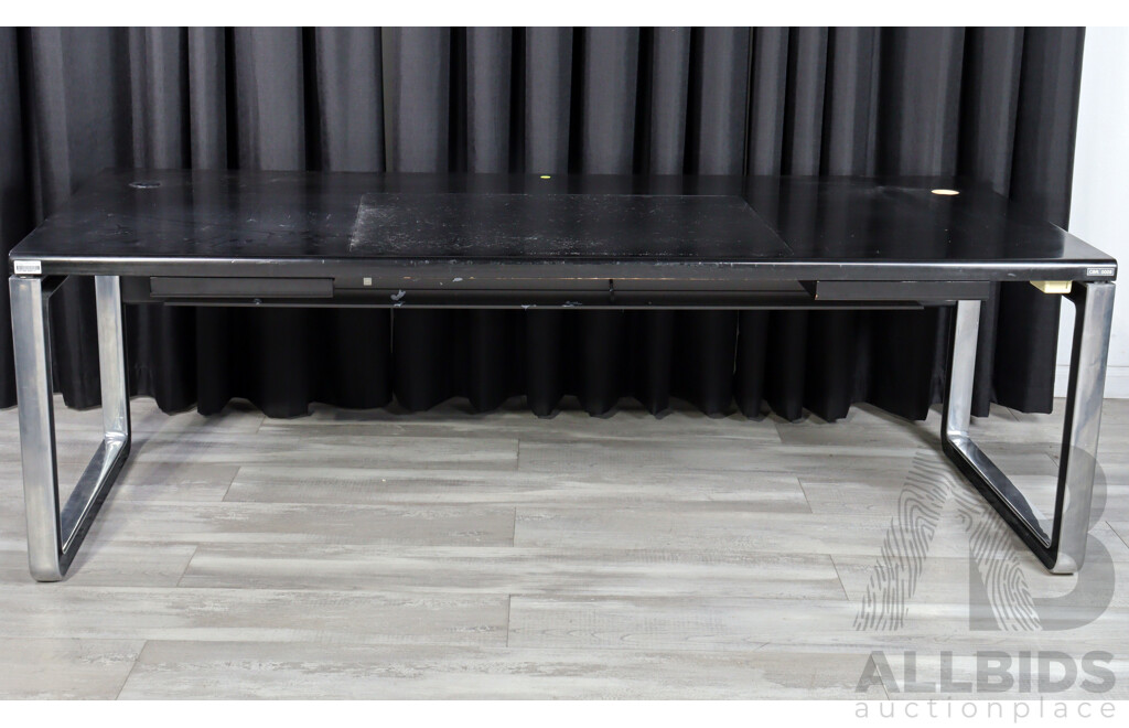 Tecno T333 Desk by Eugenio Gerli and Osvaldo Borsani