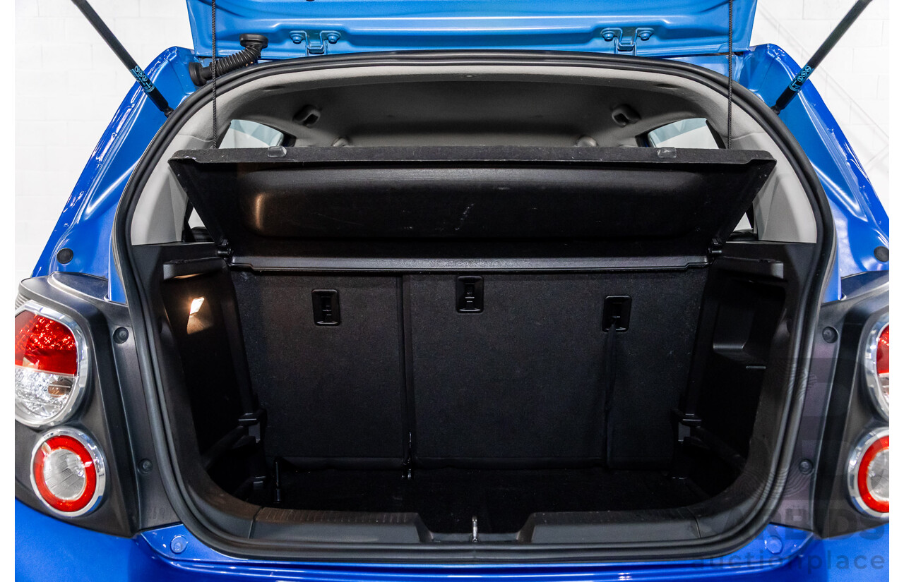 4/2015 Holden Barina CDX TM MY16 5d Hatchback Boracay Blue 1.6L