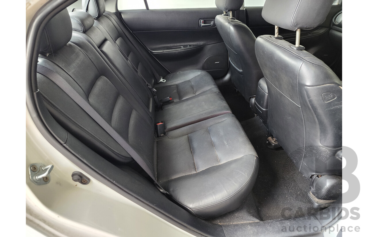 12/2002 Mazda Mazda6 Luxury GG 5d Hatchback White 2.3L