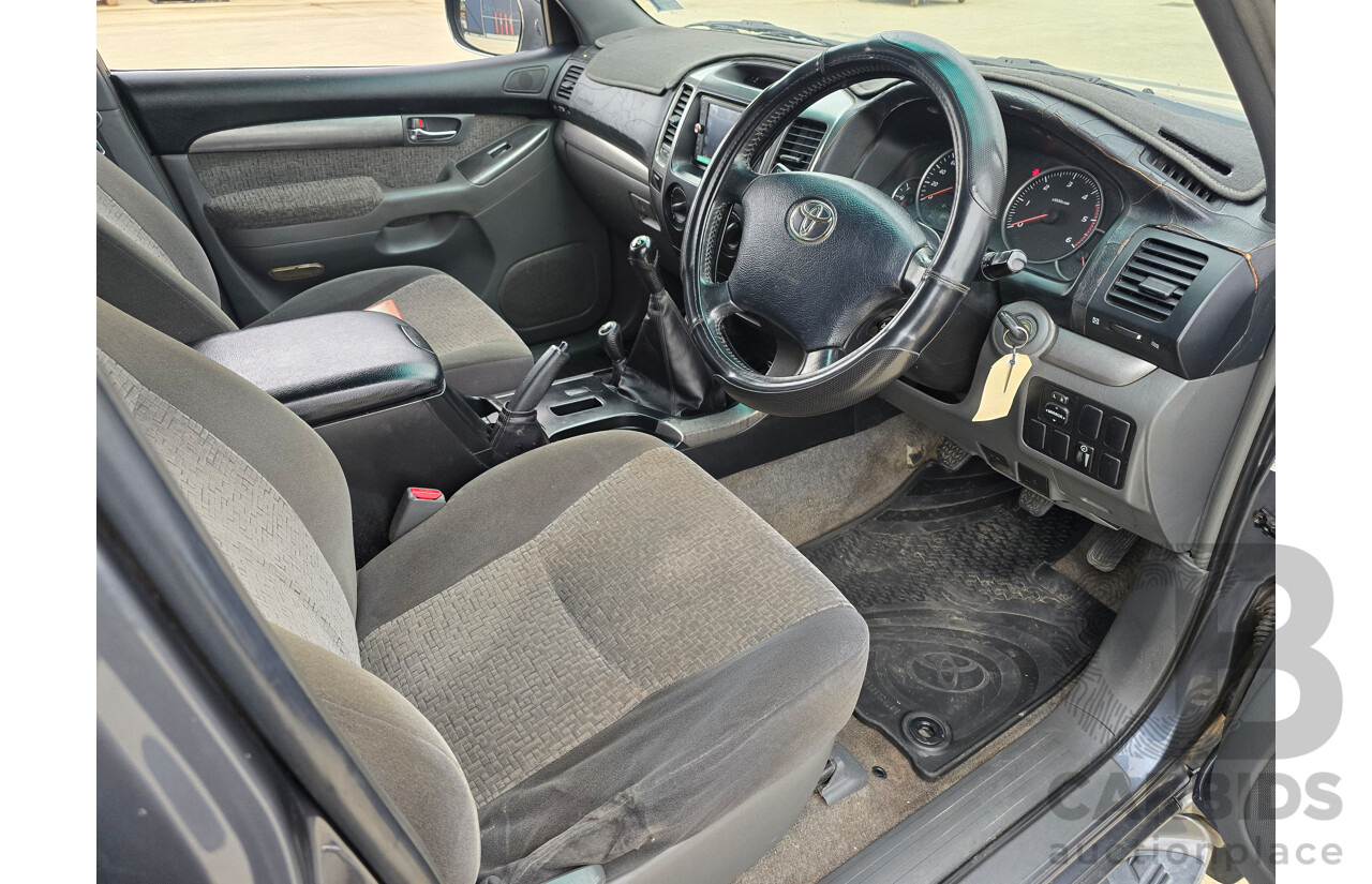 6/2004 Toyota Landcruiser Prado GXL (4x4) KZJ120R 4d Wagon Charcoal Grey Metallic Turbo Diesel 3.0L